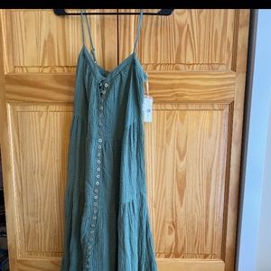 NWT Rylee Cru size small